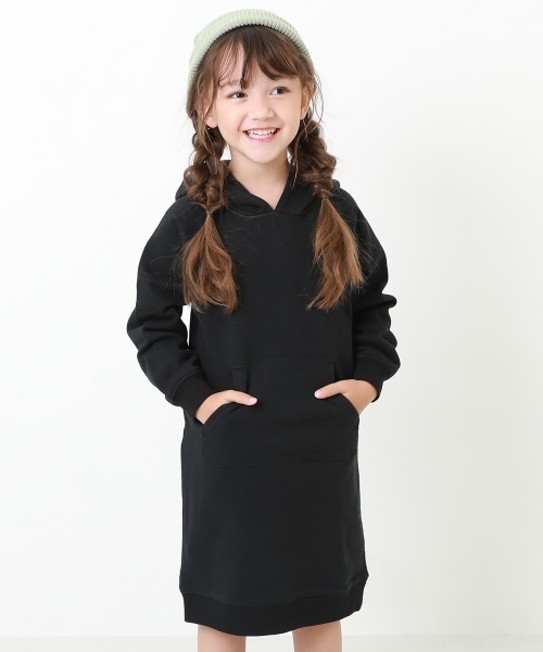 devirock(デビロック)の「無地スウェットパーカーワンピース(ワンピース・キッズ・杢グレー/ラベンダー/ブルーグレー/モカ/ブラック/ピンク系その他/パープル系その他/グリーン系その他・80cm/90cm/100cm/110cm/120cm/130cm/140cm/150cm/160cm)」の2枚目の写真