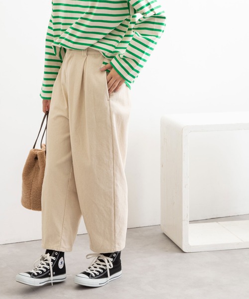 POU DOU DOU(プードゥドゥ)の「コーデュロイタックパンツ(その他パンツ・レディース・ライトグレー/アイボリー/ミント・3)」の2枚目の写真
