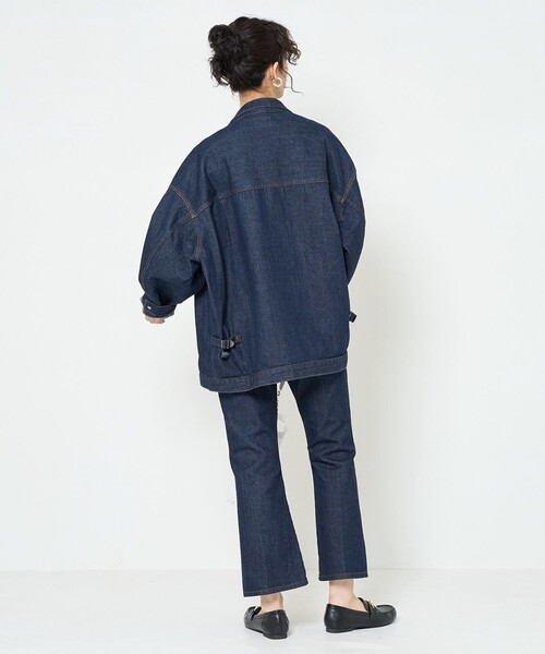 FREAK'S STORE（フリークスストア）の「Wrangler × FREAK'S STORE/ラングラー 別注FLARE DENIM PANTS/別注フレアデニムパンツ（デニムパンツ・レディース・ネイビー/サックスブルー・M/S）」の17枚目の写真