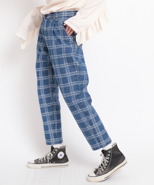 RNA(アールエヌエー)の「R3889 デニムチェックジャガードパンツ(デニムパンツ・レディース・インディゴブルー/ブラック・MEDIUM)」の18枚目の写真
