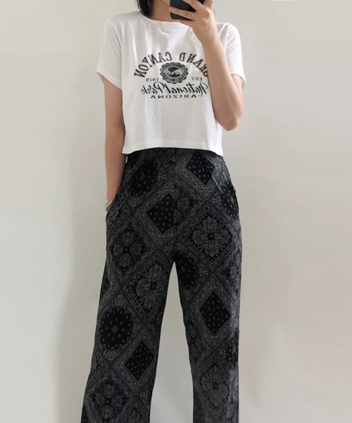 me+em select（ミームセレクト）の「ショート丈カレッジロゴTシャツ（Tシャツ/カットソー・レディース・アイボリー/ブラウン/ブラック/グレー・FREE）」の6枚目の写真