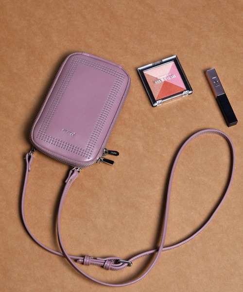 jouetie(ジュエティ)の「【jouetie/ジュエティ】スマホミニウォレットマルチショルダーバッグ(ショルダーバッグ・レディース・ダークグリーン/ラベンダー/オリーブ/ワイン/ネイビー/ベージュ系その他/ブラック/アイボリー/ブラウン/キャメル/シルバー/ゴールド/ピンク・FREE)」の8枚目の写真