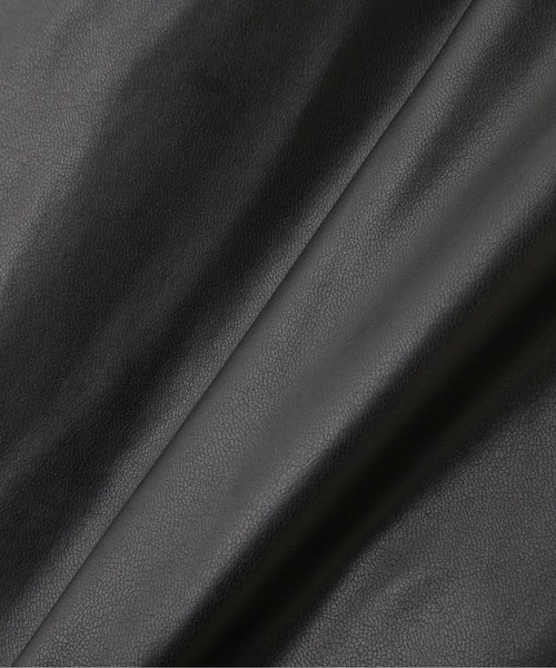 NATURAL BEAUTY BASIC（ナチュラルビューティーベーシック）の「フェイクレザーショートパンツ/0171230971（その他パンツ・レディース・キャメル/ブラック・SMALL/MEDIUM）」の5枚目の写真