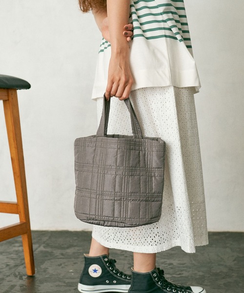 PUAL CE CIN（ピュアルセシン）の「ＱＵＩＬＴＩＮＧ　ＣＨＥＣＫ　ＴＯＴＥ（ショルダーバッグ・レディース・ネイビー/ベージュ/グレー/ブルー・FREE）」の2枚目の写真