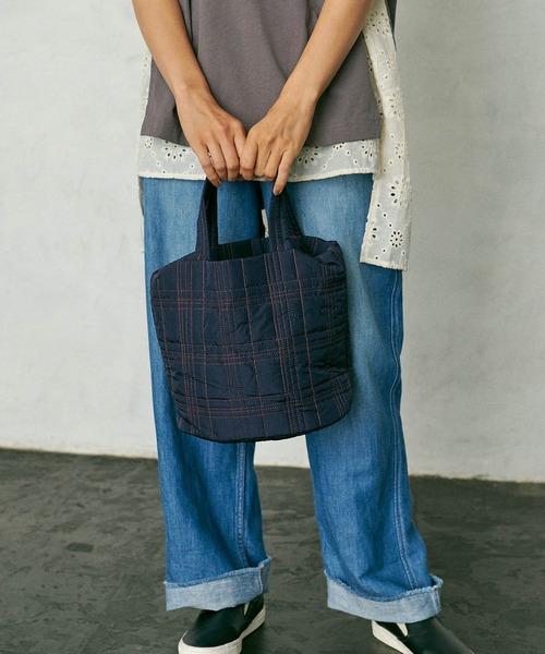 PUAL CE CIN（ピュアルセシン）の「ＱＵＩＬＴＩＮＧ　ＣＨＥＣＫ　ＴＯＴＥ（ショルダーバッグ・レディース・ネイビー/ベージュ/グレー/ブルー・FREE）」の14枚目の写真