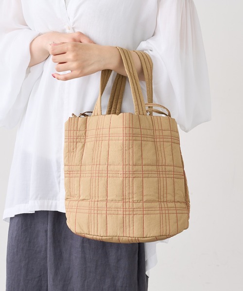 PUAL CE CIN（ピュアルセシン）の「ＱＵＩＬＴＩＮＧ　ＣＨＥＣＫ　ＴＯＴＥ（ショルダーバッグ・レディース・ネイビー/ベージュ/グレー/ブルー・FREE）」の22枚目の写真