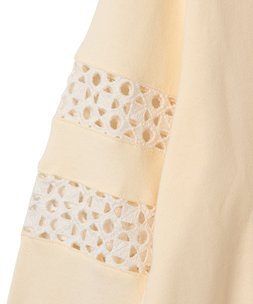 CAROLINA GLASER（カロリナ グレイサー）の「CAROLINA GLASER / レーシーライントップス（スウェット・レディース・クリーム/ネイビー・ONE SIZE）」の12枚目の写真