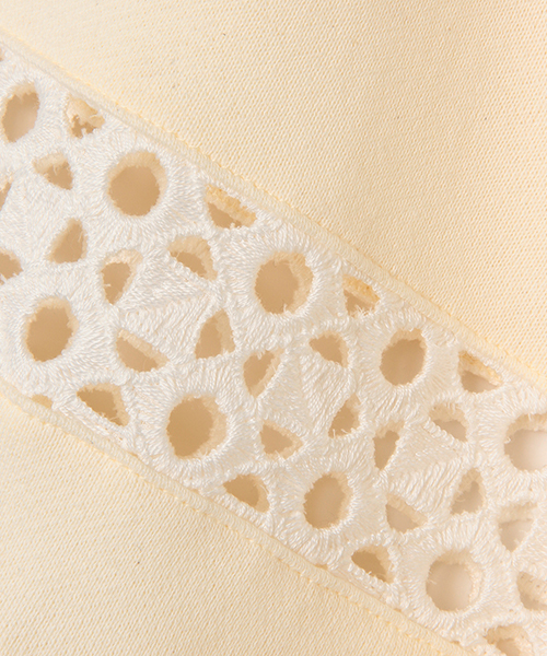 CAROLINA GLASER（カロリナ グレイサー）の「CAROLINA GLASER / レーシーライントップス（スウェット・レディース・クリーム/ネイビー・ONE SIZE）」の14枚目の写真