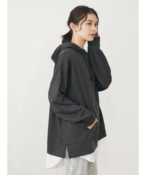 Green　Parks（グリーンパークス）の「Z 裾フェイクパーカーチュニック＊（パーカー・レディース・チャコールグレー/ベージュ/ダークカーキ・FREE）」の18枚目の写真