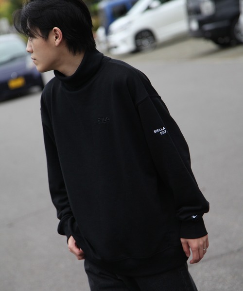 FILA（フィラ）の「【FILA】 ハイネックプルオーバー（スウェット・レディース・ホワイト/ブラック/ベージュ・MEDIUM/LARGE/X-LARGE）」の2枚目の写真