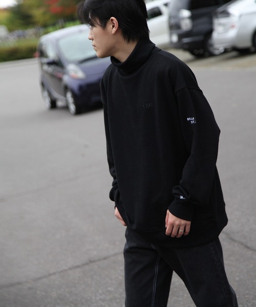 FILA（フィラ）の「【FILA】 ハイネックプルオーバー（スウェット・レディース・ホワイト/ブラック/ベージュ・MEDIUM/LARGE/X-LARGE）」の4枚目の写真
