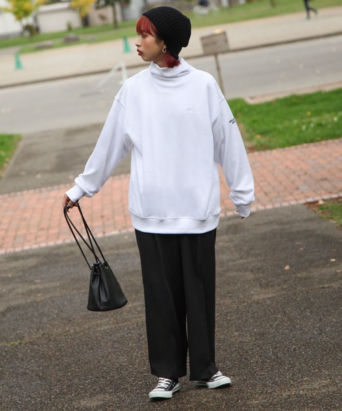 FILA（フィラ）の「【FILA】 ハイネックプルオーバー（スウェット・レディース・ホワイト/ブラック/ベージュ・MEDIUM/LARGE/X-LARGE）」の14枚目の写真