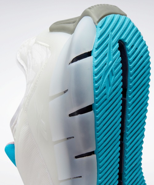 Reebok（リーボック）の「ゴーストバスターズ ジグ キネティカ / Ghostbusters Zig Kinetica Shoes（スニーカー・キッズ・ホワイト×ブルー・22.5cm/24.5cm/24.0cm/23.0cm/23.5cm/25.0cm）」の9枚目の写真