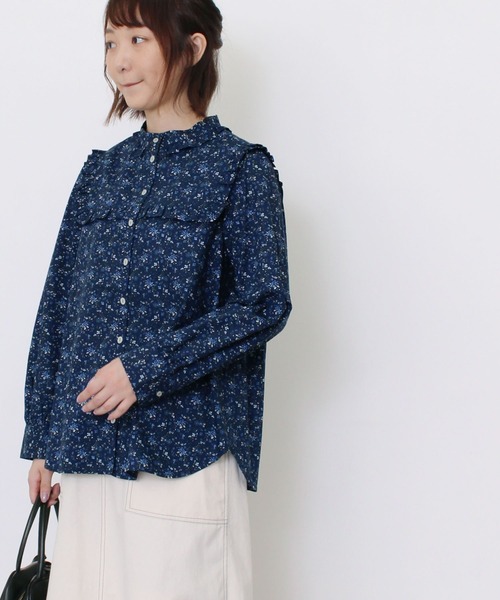 POU DOU DOU(プードゥドゥ)の「スクエアヨークフリル長袖ブラウス(シャツ/ブラウス・レディース・ブラック/ネイビー/アイボリー/ミント・3)」の1枚目の写真