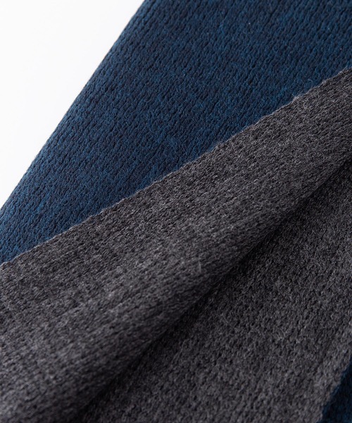 UNIVERSAL OVERALL（ユニバーサルオーバーオール）の「【UNIVERSAL OVERALL／ユニバーサルオーバーオール】リバーシブルマフラー　ワンポイントブランドロゴ（マフラー・メンズ・ネイビー/ブラック・FREE）」の8枚目の写真