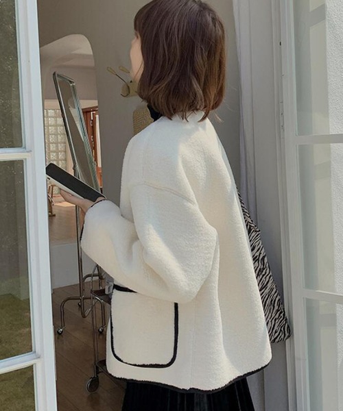 Girly Doll（ガーリードール）の「ノーカラーボアショートコート（ノーカラーコート・レディース・ブラック/キャメル/ホワイト・M/L）」の8枚目の写真