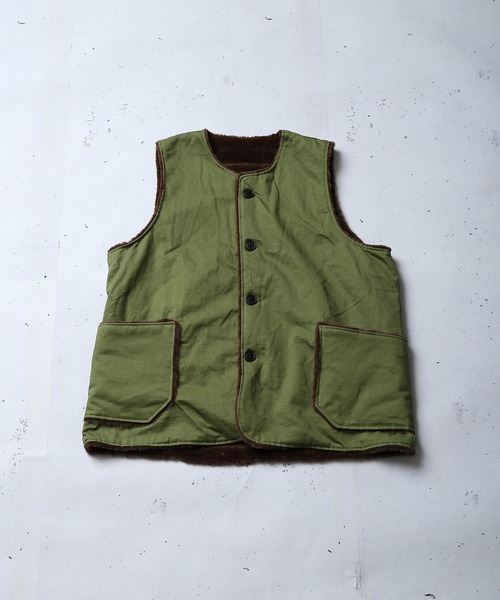 SPINNS（スピンズ）の「リバーシブル ファーベスト（ベスト・メンズ・ダークブラウン/キャメル/ブラック/カーキ・ONESIZE）」の12枚目の写真