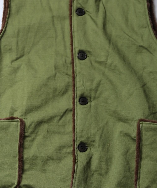 SPINNS（スピンズ）の「リバーシブル ファーベスト（ベスト・メンズ・ダークブラウン/キャメル/ブラック/カーキ・ONESIZE）」の17枚目の写真