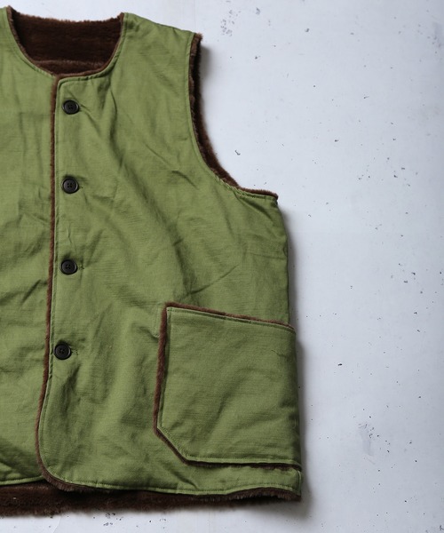 SPINNS（スピンズ）の「リバーシブル ファーベスト（ベスト・メンズ・ダークブラウン/キャメル/ブラック/カーキ・ONESIZE）」の16枚目の写真