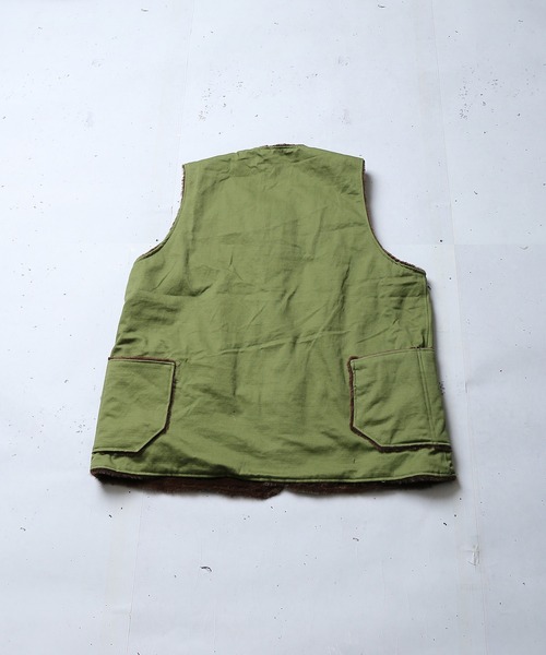 SPINNS（スピンズ）の「リバーシブル ファーベスト（ベスト・メンズ・ダークブラウン/キャメル/ブラック/カーキ・ONESIZE）」の13枚目の写真