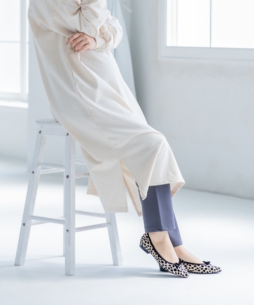 CHOCOA(チョコア)の「美脚ストレートマタニティレギンスパンツ(マタニティウェア/グッズ・レディース・ホワイト/ライトグレー/ブラック/グレー・FREE)」の6枚目の写真