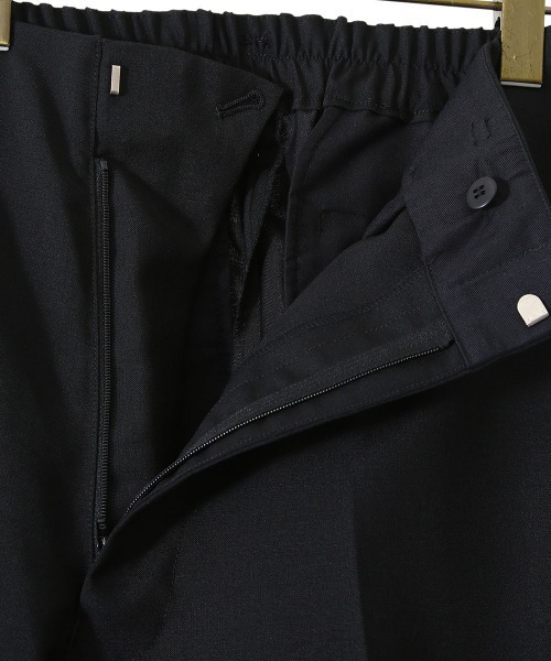 marka（マーカ）の「marka / マーカ：STITCHLESS TROUSERS - ORGANIC WOOL MOHAIR TROPICAL -：M22A-10PT01C[COR]（スラックス・メンズ・ブラック/グレー・1/2/3）」の6枚目の写真