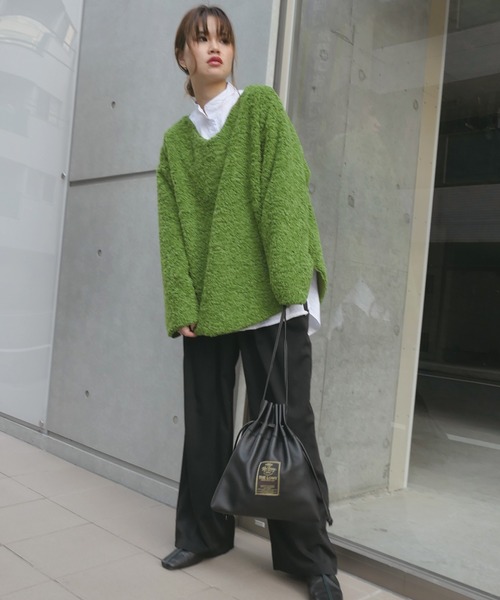 CORNERS（コーナーズ）の「ルーズシルエットもこもこボアトップス（ニット/セーター・レディース・アイボリー/ブラック/ブラウン/グリーン/ブルー/パープル/ベージュ・M）」の5枚目の写真