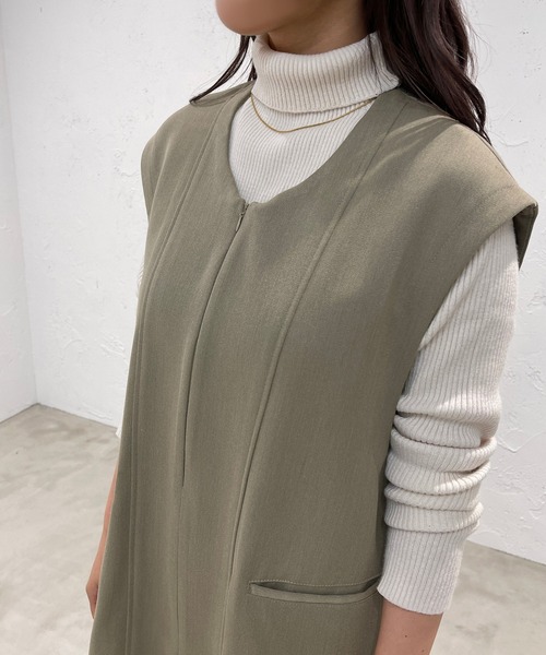 apres jour mignon（アプレジュールミニョン）の「ジップ付きワンピース【ZOZOTOWN限定アイテム】（ワンピース・レディース・ブラック/ダークブラウン/カーキ・X-LARGE/フリー）」の4枚目の写真