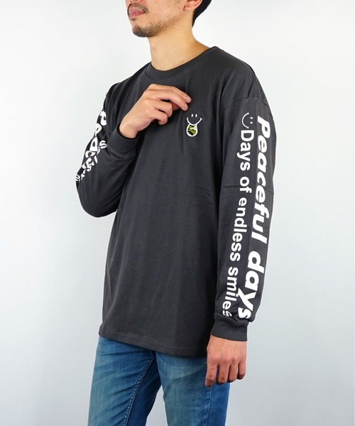 Burner(バーナー)の「【GROOVY STORE】ワイド ロンT ワンポイント 刺繍 スマイル 袖 ロゴ 長袖T(Tシャツ/カットソー・メンズ・ネイビー/ブラック/カーキ/ホワイト・LL/M/L)」の9枚目の写真
