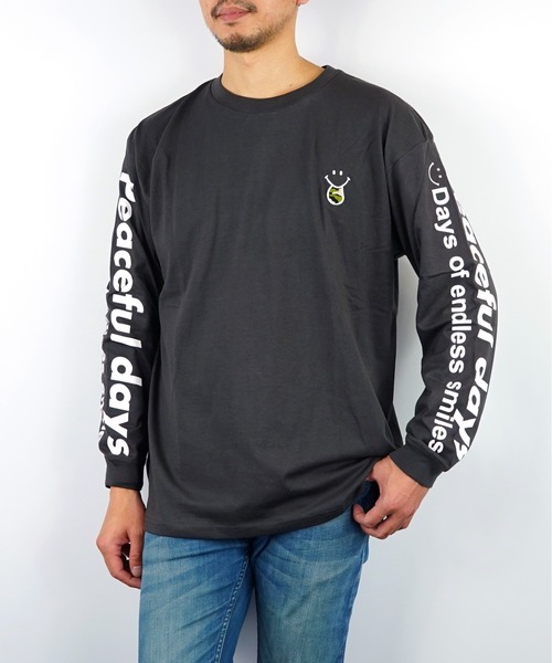 Burner(バーナー)の「【GROOVY STORE】ワイド ロンT ワンポイント 刺繍 スマイル 袖 ロゴ 長袖T(Tシャツ/カットソー・メンズ・ネイビー/ブラック/カーキ/ホワイト・LL/M/L)」の12枚目の写真