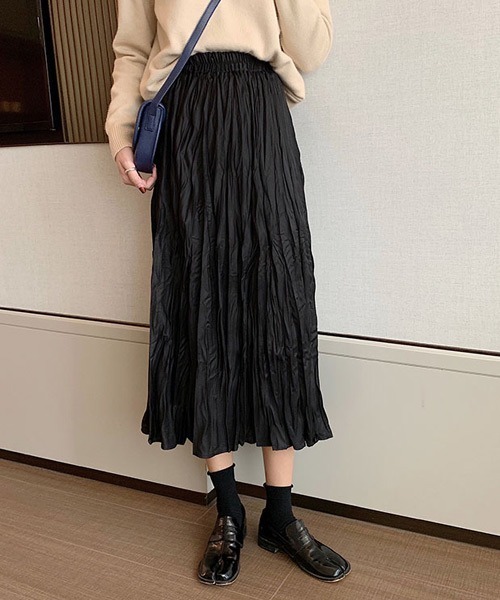 urge：（アージコロン ）の「【URGE：】しわ プリーツ加工　フレア　スカート（スカート・レディース・ブラック/ホワイト/ベージュ・MEDIUM/LARGE/SMALL）」の3枚目の写真