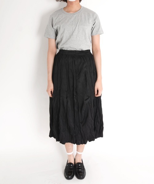urge：（アージコロン ）の「【URGE：】しわ プリーツ加工　フレア　スカート（スカート・レディース・ブラック/ホワイト/ベージュ・MEDIUM/LARGE/SMALL）」の17枚目の写真