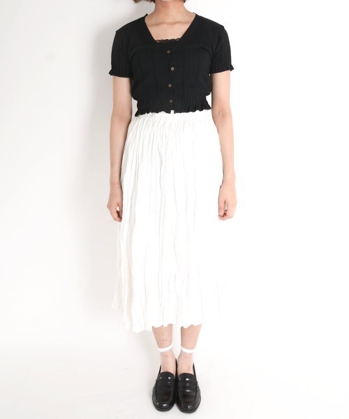 urge：（アージコロン ）の「【URGE：】しわ プリーツ加工　フレア　スカート（スカート・レディース・ブラック/ホワイト/ベージュ・MEDIUM/LARGE/SMALL）」の10枚目の写真