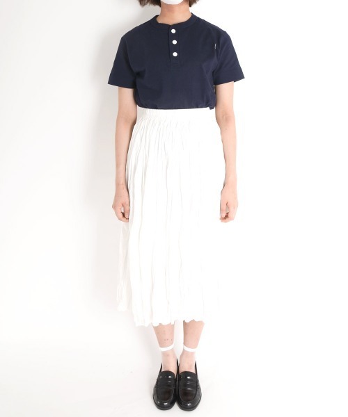 urge：（アージコロン ）の「【URGE：】しわ プリーツ加工　フレア　スカート（スカート・レディース・ブラック/ホワイト/ベージュ・MEDIUM/LARGE/SMALL）」の13枚目の写真