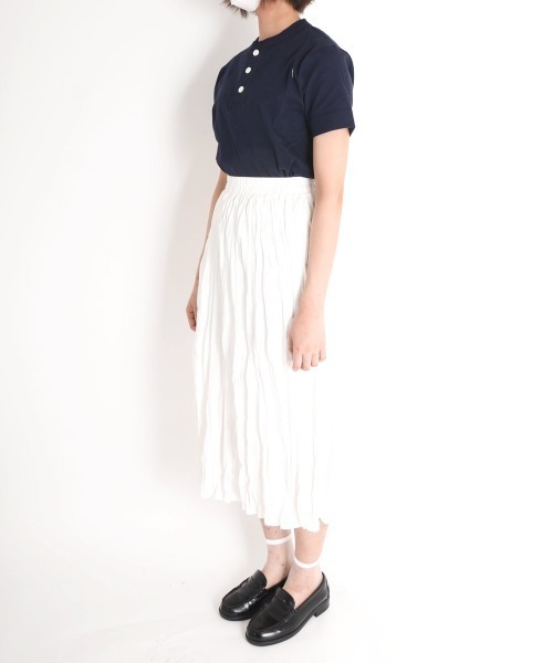 urge：（アージコロン ）の「【URGE：】しわ プリーツ加工　フレア　スカート（スカート・レディース・ブラック/ホワイト/ベージュ・MEDIUM/LARGE/SMALL）」の12枚目の写真