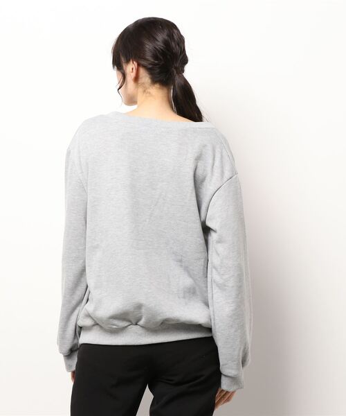 FRP（エフアールピー）の「YUGA  Vネック　セーター（ニット/セーター・レディース・グレー・FREE）」の3枚目の写真