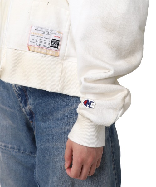 Maison MIHARA YASUHIRO(メゾンミハラヤスヒロ)の「Switching Pullover(スウェット・レディース・ホワイト/ブラック・FREE)」の9枚目の写真