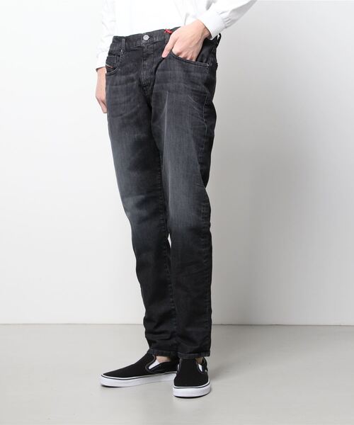 DIESEL ダメージ加工 スリムフィット グレー デニムパンツ DIESEL ダメージ加工 スリムフィット グレー デニムパンツ