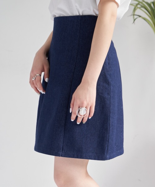 VANNIE U（ヴァニーユー）の「ハイウエストデニムミニスカート/インパン付き（デニムスカート・レディース・ブルー/ナチュラル・FREE）」の4枚目の写真