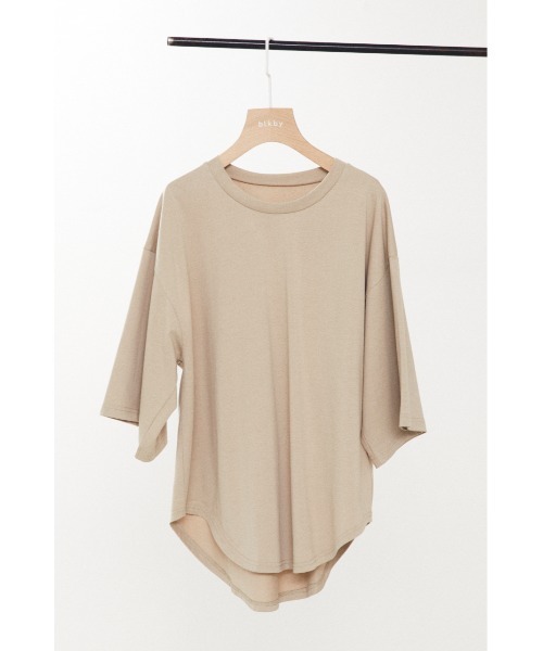 BLACK BY MOUSSY(ブラックバイマウジー)の「wide sleeve t-shirt(ワイドスリーブTシャツ)(Tシャツ/カットソー・レディース・ホワイト/ベージュ/ライトグリーン/レッド/ブラック・FREE)」の4枚目の写真