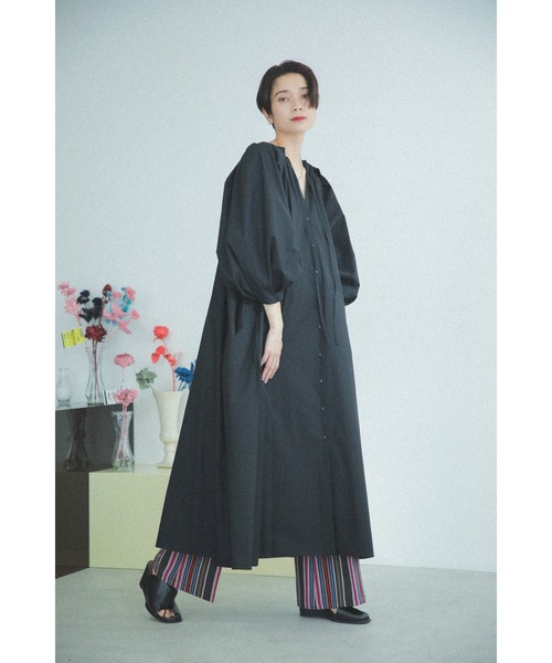 mag.by c(マグバイシー)の「(mag.by c)ボリュームスリーブワンピース(ワンピース・レディース・ブラック/グリーン/オレンジ・ONE SIZE)」の4枚目の写真