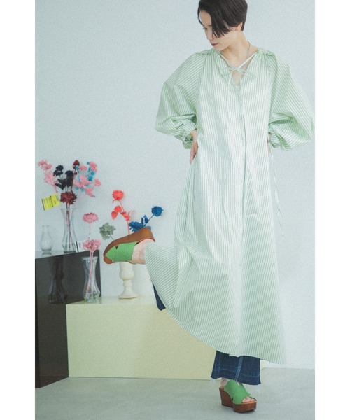 mag.by c(マグバイシー)の「(mag.by c)ボリュームスリーブワンピース(ワンピース・レディース・ブラック/グリーン/オレンジ・ONE SIZE)」の20枚目の写真
