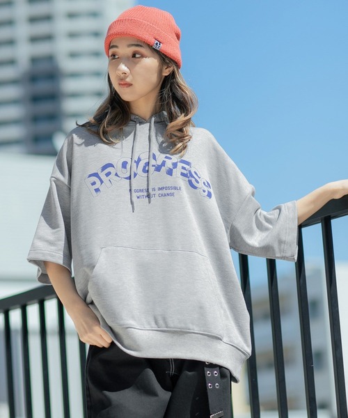 PBLIM(ページボーイリム)の「【PAGEBOYLIM】リッタイロゴフーディ(パーカー・レディース・ブラック/グレー・MEDIUM/LARGE)」の5枚目の写真