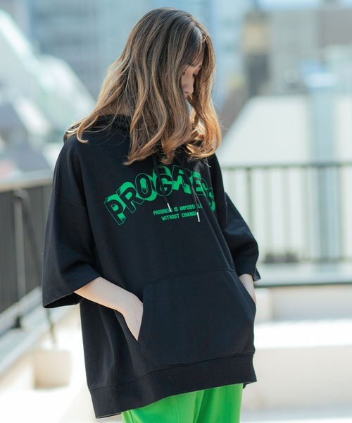 PBLIM(ページボーイリム)の「【PAGEBOYLIM】リッタイロゴフーディ(パーカー・レディース・ブラック/グレー・MEDIUM/LARGE)」の14枚目の写真