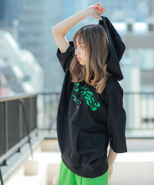 PBLIM(ページボーイリム)の「【PAGEBOYLIM】リッタイロゴフーディ(パーカー・レディース・ブラック/グレー・MEDIUM/LARGE)」の16枚目の写真