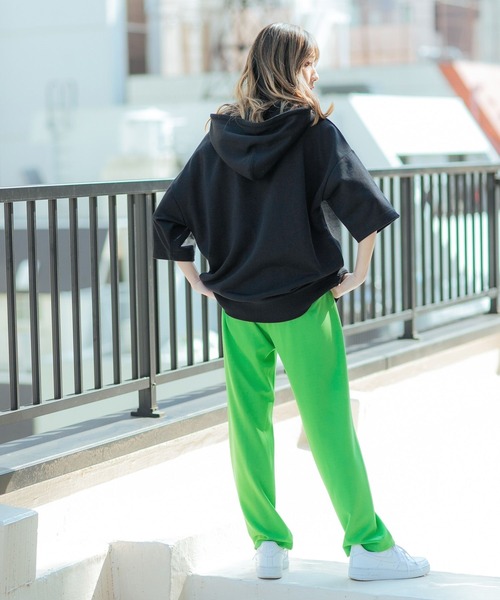 PBLIM(ページボーイリム)の「【PAGEBOYLIM】リッタイロゴフーディ(パーカー・レディース・ブラック/グレー・MEDIUM/LARGE)」の19枚目の写真