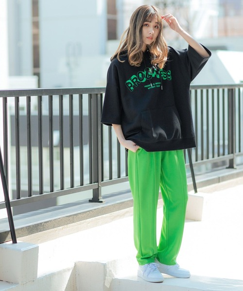 PBLIM(ページボーイリム)の「【PAGEBOYLIM】リッタイロゴフーディ(パーカー・レディース・ブラック/グレー・MEDIUM/LARGE)」の20枚目の写真