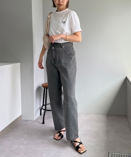 CAPRICIEUX LE'MAGE(カプリシューレマージュ)の「【FRED PERRY/フレッドペリー】ワンポイントTシャツ(Tシャツ/カットソー・レディース・ホワイト/ブラック・SMALL)」の20枚目の写真