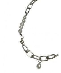 XU（エックスユー）の「【XU/エックスユー】pearl butterfly chain 