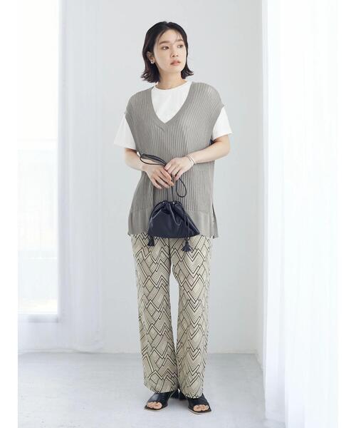 Green Parks(グリーンパークス)の「汗染み防止 クルーネックTシャツ(Tシャツ/カットソー・レディース・イエロー/ブルー/ベージュ/グリーン/ダークグレー/オフホワイト・S/M)」の19枚目の写真